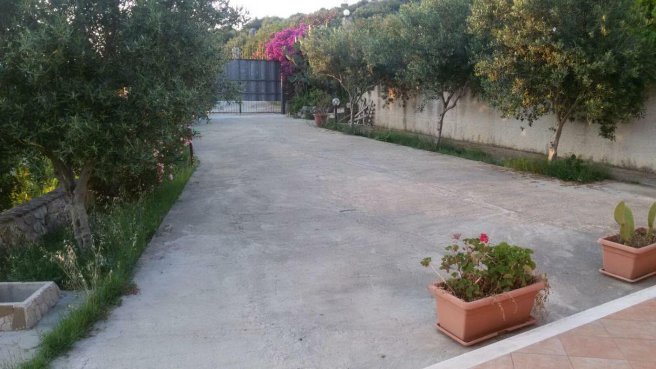 Case Susinna Torretta Capaci Buitenkant foto